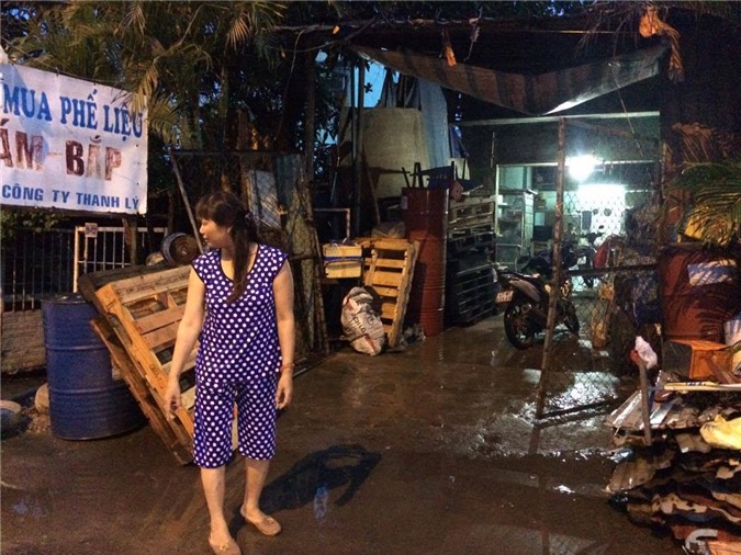 Bắt kẻ ngáo đá cầm dao chém liên tục nhiều người