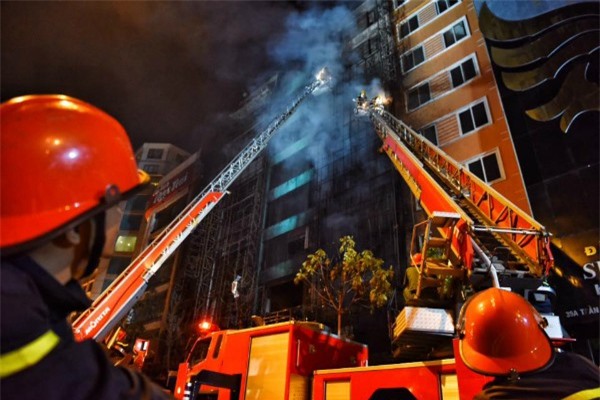 Cháy lớn ở Trần Thái Tông: Đã khống chế được ngọn lửa