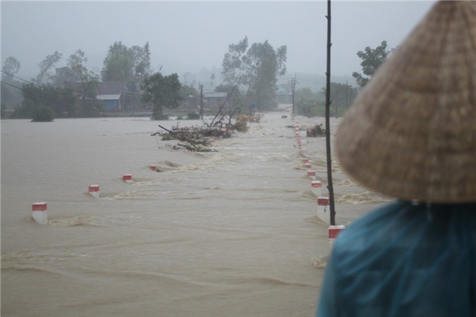 Không khí lạnh tăng cường, miền Trung mưa lớn trong 3 ngày tới