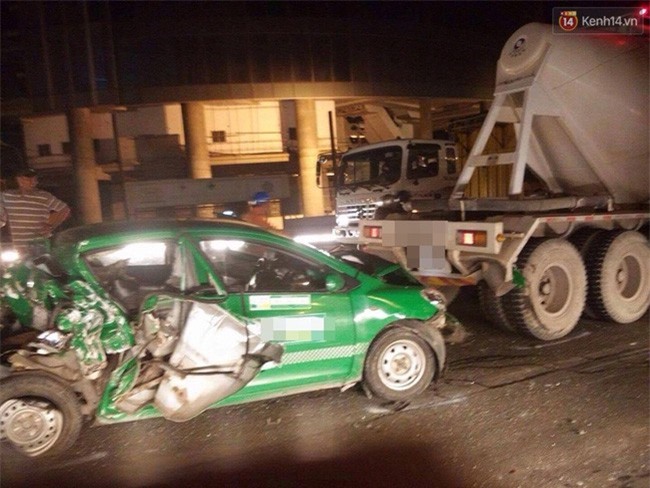 Container gây tai nạn liên hoàn, giao thông ùn tắc nghiêm trọng