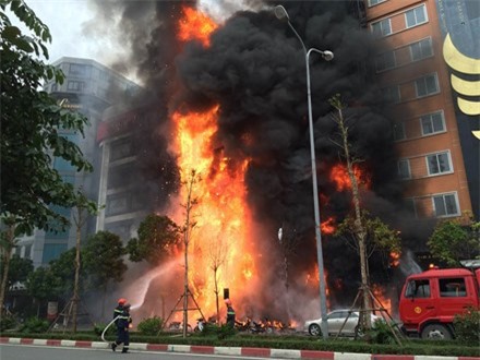 Giải đáp vấn đề thắc mắc vụ cháy quán karaoke ở Trần Thái Tông