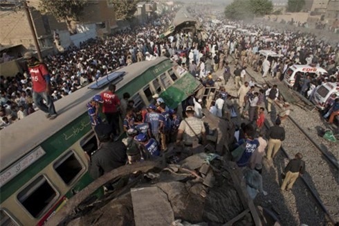 Hai tàu hỏa đâm nhau ở Pakistan, ít nhất 19 người thiệt mạng