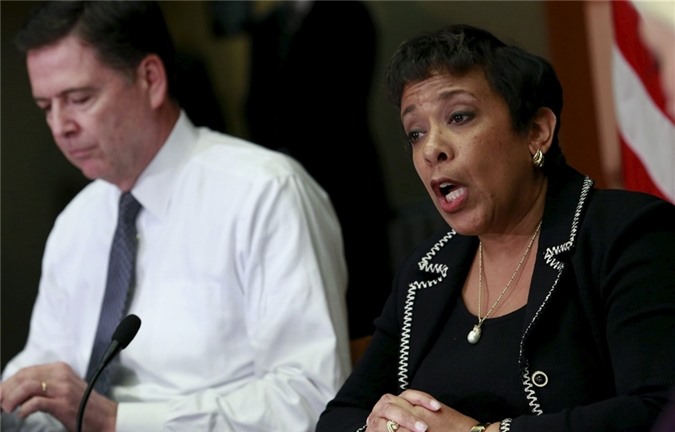 Bầu cử Mỹ: FBI bị tố mở lại cuộc điều tra vì "ác cảm" với bà Clinton