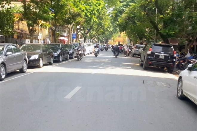 Thí điểm tuyến phố đỗ xe theo ngày chẵn, lẻ ở Hà Nội trong tháng 11