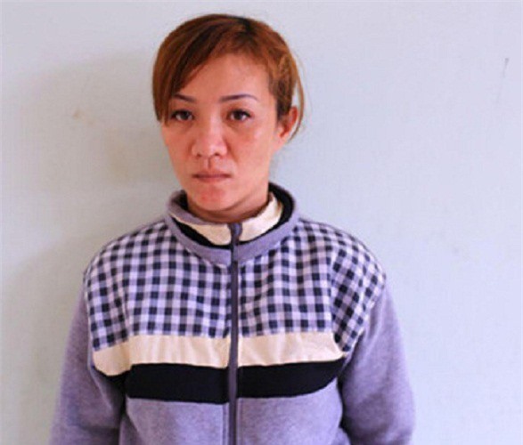 Bắt "tú bà" mở quán cà phê để môi giới mại dâm