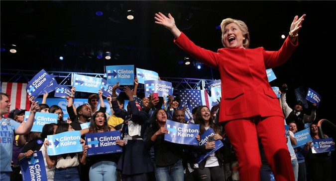 Bà Clinton bị tố là nhân vật chủ chốt trong sự tan rã của Libya