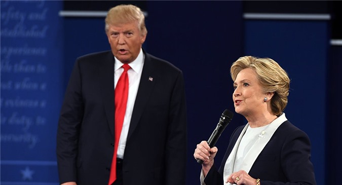 Donald Trump kêu gọi cử tri Mỹ nói lời tạm biệt với bà Clinton