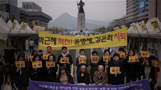 Hàn Quốc điều động 20.000 cảnh sát đối phó biểu tình đòi Tổng thống từ chức