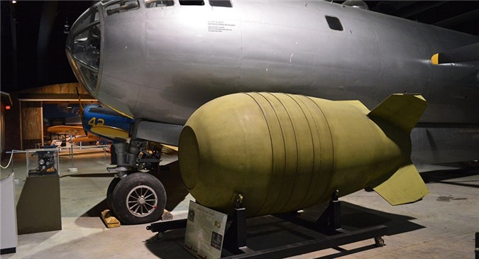 Thợ lặn Canada phát hiện vật thể nghi bom nguyên tử Mỹ bị mất tích