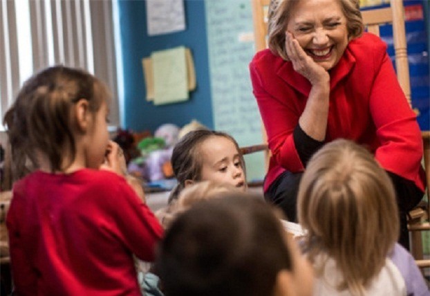 Bầu cử tổng thống Mỹ: Trẻ em Mỹ thích bà Clinton 