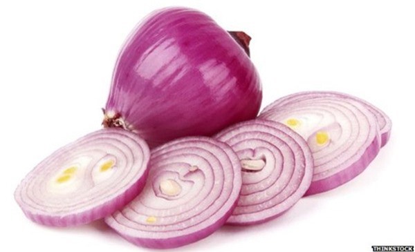 7 công dụng tuyệt vời của nước ép hành tây 