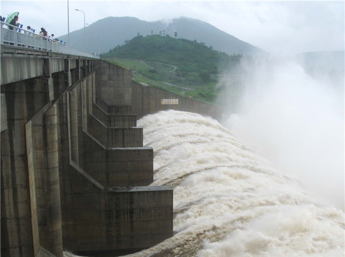 Điều tiết 8 hồ thủy điện cắt, giảm lũ cho hạ du