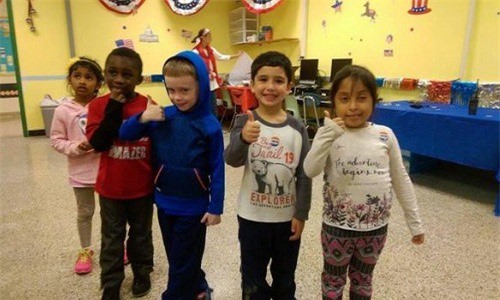 Trường tiểu học Mỹ luôn đoán đúng kết quả bầu cử chọn bà Clinton làm Tổng thống