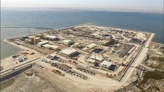 Iran bắt đầu khai thác mỏ dầu chung sở hữu với Iraq