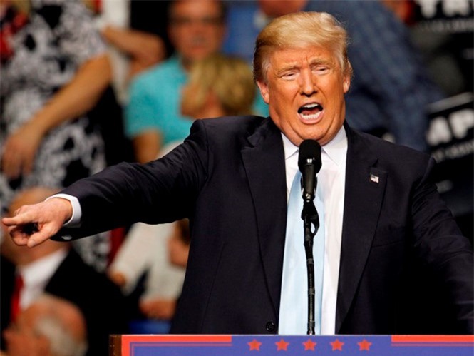 Tổng thống đắc cử Donald Trump phải hầu tòa trước ngày tuyên thệ