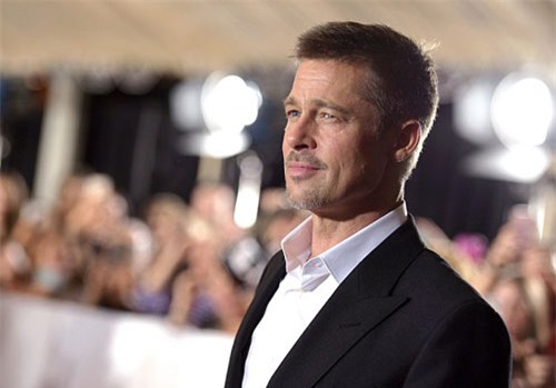 Ly hôn Angelina Jolie, Brad Pitt tiều tụy ra mắt phim  