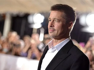 Ly hôn Angelina Jolie, Brad Pitt tiều tụy ra mắt phim