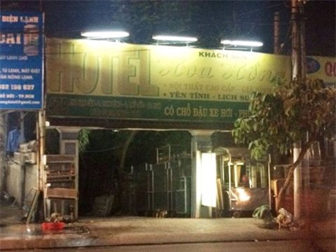 Thuê phòng rồi táo tợn tống tiền chủ khách sạn ở Sài Gòn