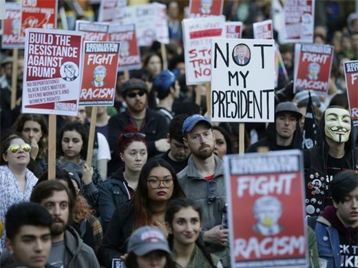 Dân Mỹ tiếp tục biểu tình, Donald Trump lại "trải lòng" trên Twitter