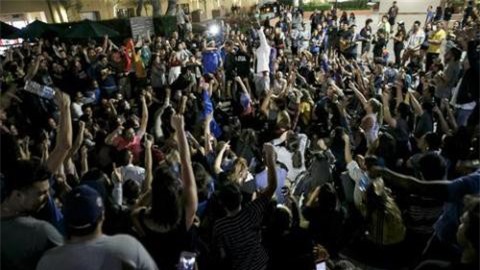 Donald Trump đắc cử Tổng thống, California và Texas đòi tách khỏi Mỹ