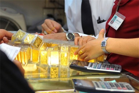 Vàng SJC lại thê thảm