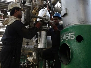 Iran dự định ký hợp đồng dầu mỏ hơn 130 tỷ USD