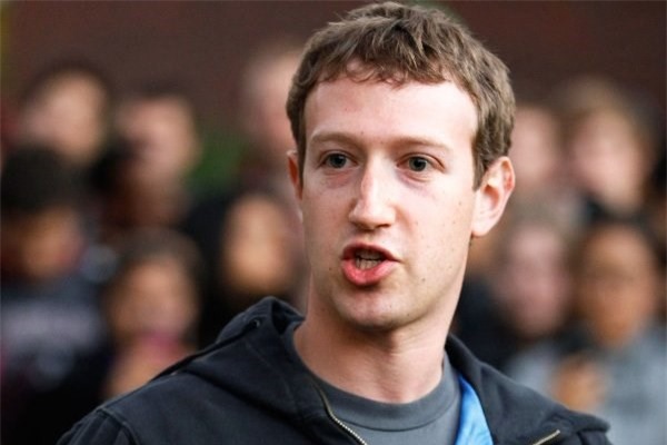 Ông chủ Facebook lên tiếng việc ngầm giúp ông Trump đắc cử