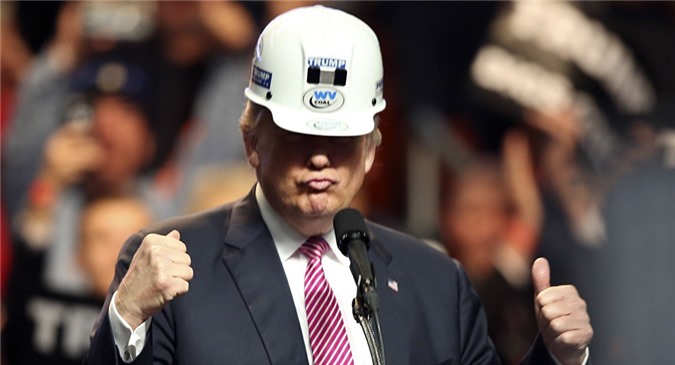 Donald Trump ra tuyên bố cứng rắn về nhập cư 