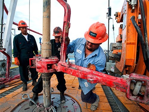 Iraq hoãn đấu thầu khai thác thăm dò dầu mỏ