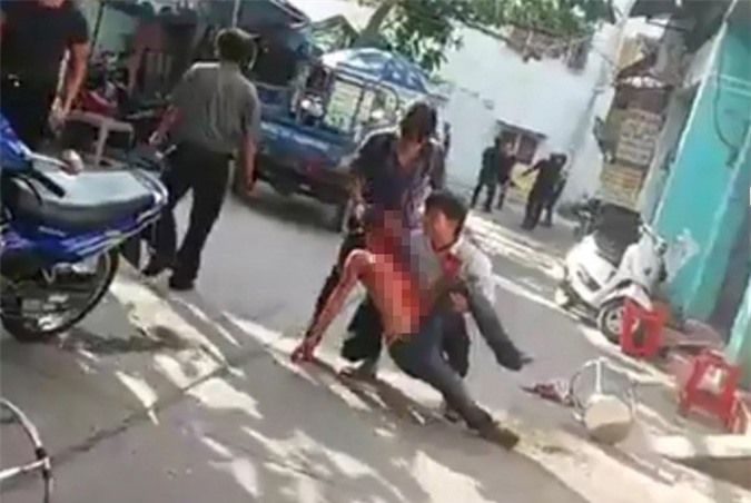 Hỗn chiến sau bữa tiệc, nhiều người bị thương nhập viện