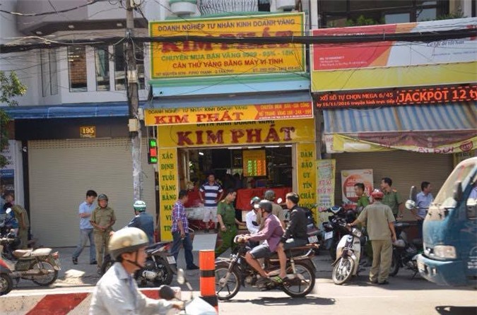 Dọa cho nổ tiệm vàng để "xin đểu" 200 triệu đồng