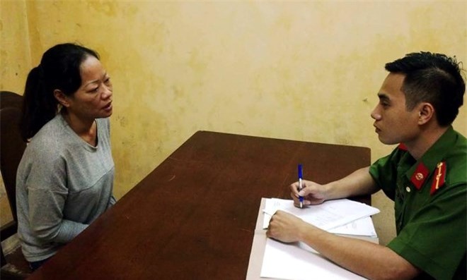 Nữ quái dùng dao lam rạch túi móc tiền ở Bệnh viện Bạch Mai