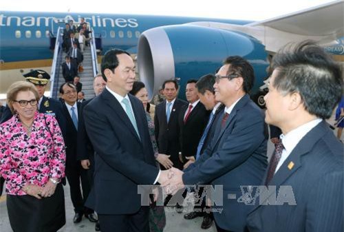 Chủ tịch nước Trần Đại Quang bắt đầu chuyến tham dự APEC 2016