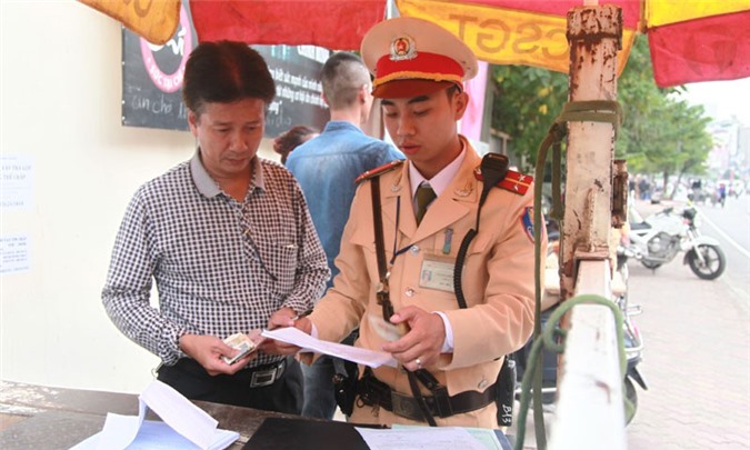 Phạt xe không chính chủ: Xử lý nghiêm các trường hợp gian dối