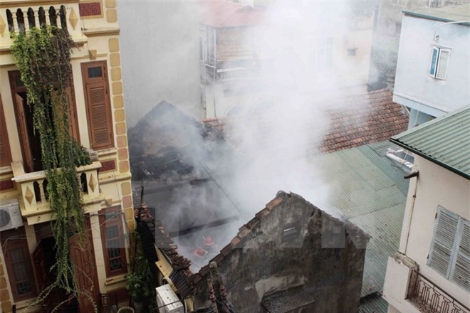 Cháy lớn ở Đà Nẵng, vợ bất lực nhìn chồng tử vong