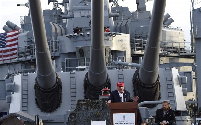 Tham vọng của Donald Trump khiến ngân sách quốc phòng Mỹ phình to ra sao?