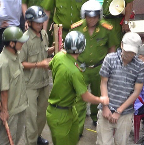 Tin nóng: Bắt nghi can bắn người trong tiệm game