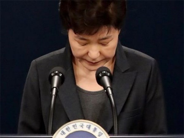 Nội bộ Đảng cầm quyền của bà Park Geun-hye chia rẽ vì bê bối