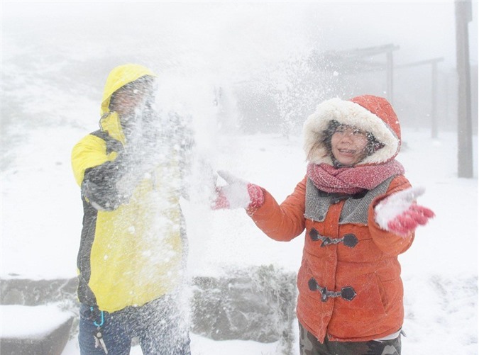 Thời tiết Bắc Bộ: Mẫu Sơn rét buốt, thấp nhất 5 độ C