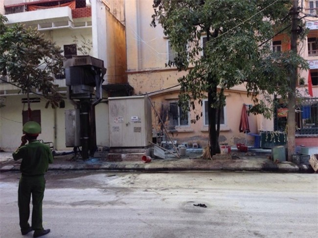 Kiểm soát cháy nổ tại các trạm biến áp sau vụ nổ ở Hà Đông