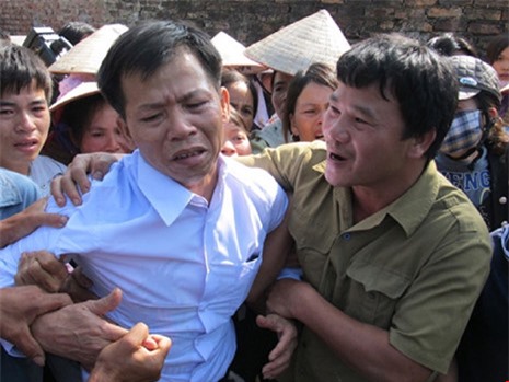  Tạm hoãn phiên tòa xét xử vụ án gây oan sai cho ông Nguyễn Thanh Chấn