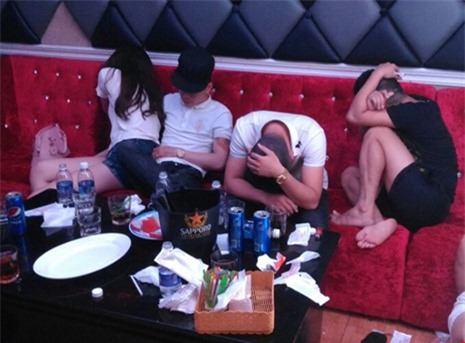 Hàng chục "cậu ấm" phê ma túy trong nhà hàng Sài Gòn