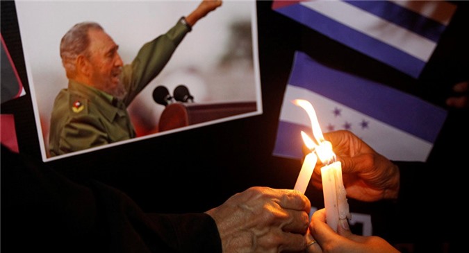 Obama và Putin không sang Cuba dự lễ tang Fidel Castro