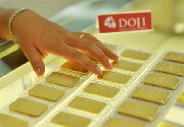 Vàng SJC diễn biến "lạ"