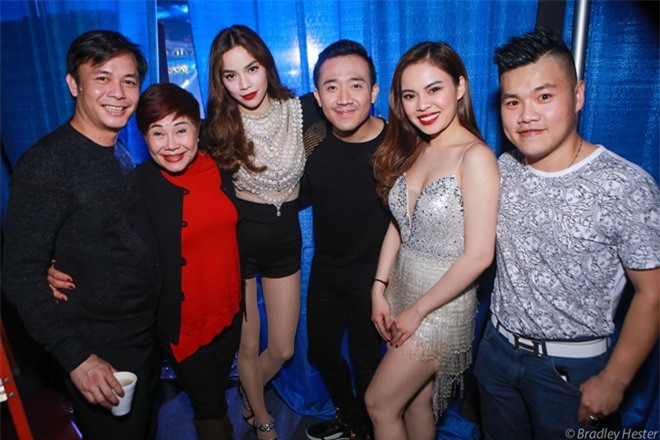 Lộ ảnh Hồ Ngọc Hà thân mật với Chu Đăng Khoa tại Mỹ