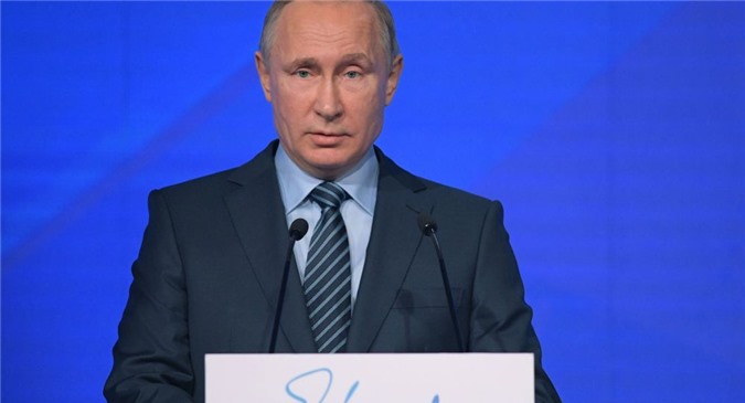 Tổng thống Nga Putin nói về cuộc điện đàm với ông Trump