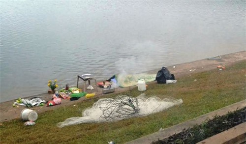 Đã tìm thấy thi thể thủ môn đội bóng đuối nước ở hồ Tuyền Lâm