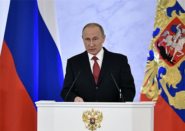 Tổng thống Putin: Nga đang xây cầu sang Crimea