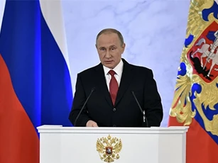 Tổng thống Putin: Nga đang xây cầu sang Crimea