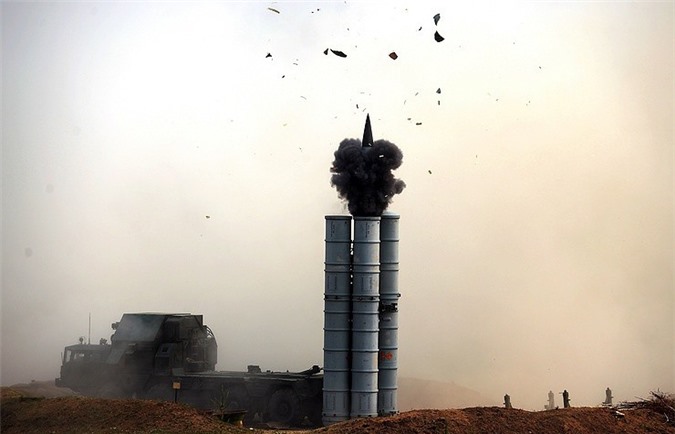 Ukraine bắt đầu tập trận bắn tên lửa sát biên giới với Crimea